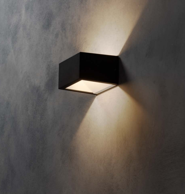 GEALUCE Applique in alluminio antracite-marrone IP54 LED CCT GEALUCE Applique in alluminio antracite-marrone IP54 LED CCT